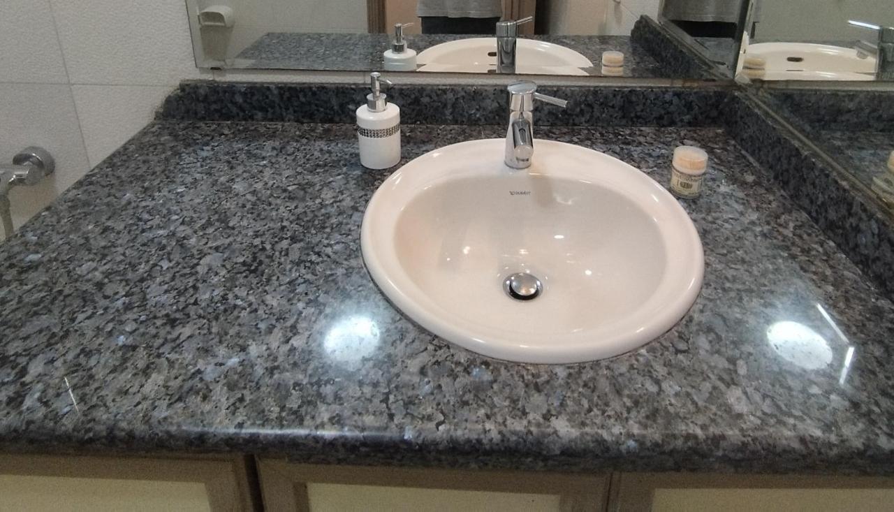 Nasr Apartment *